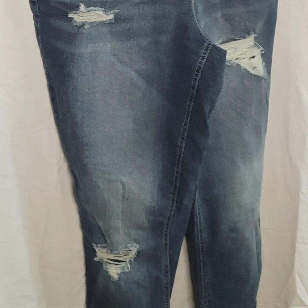 Jumpsuit - Picture 7 of 12